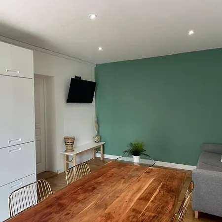 Vakantiehuis Cozy Pearl With Garden And Pool Lagord